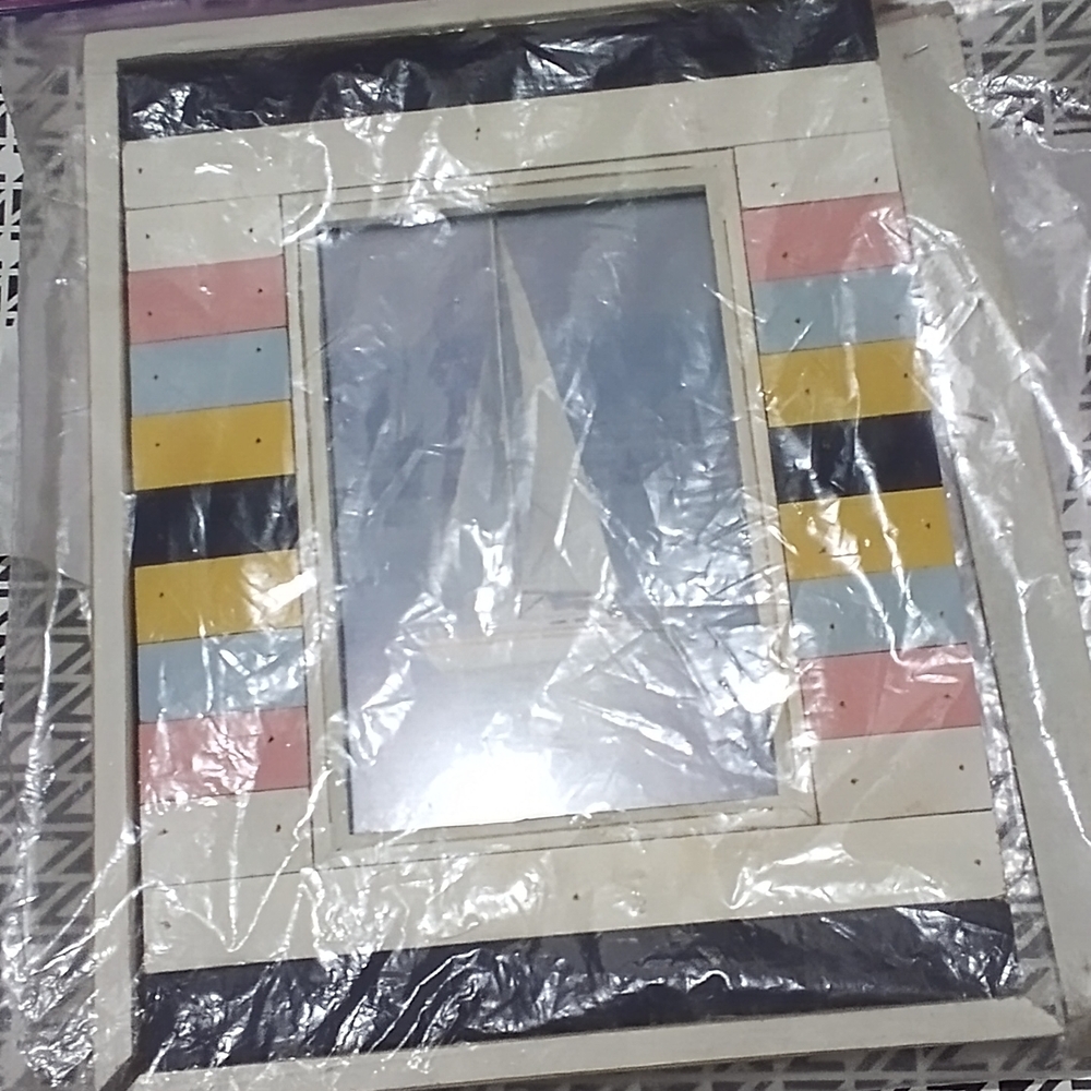 Striped Multicolor Photo Frame - Picture 12 of 17